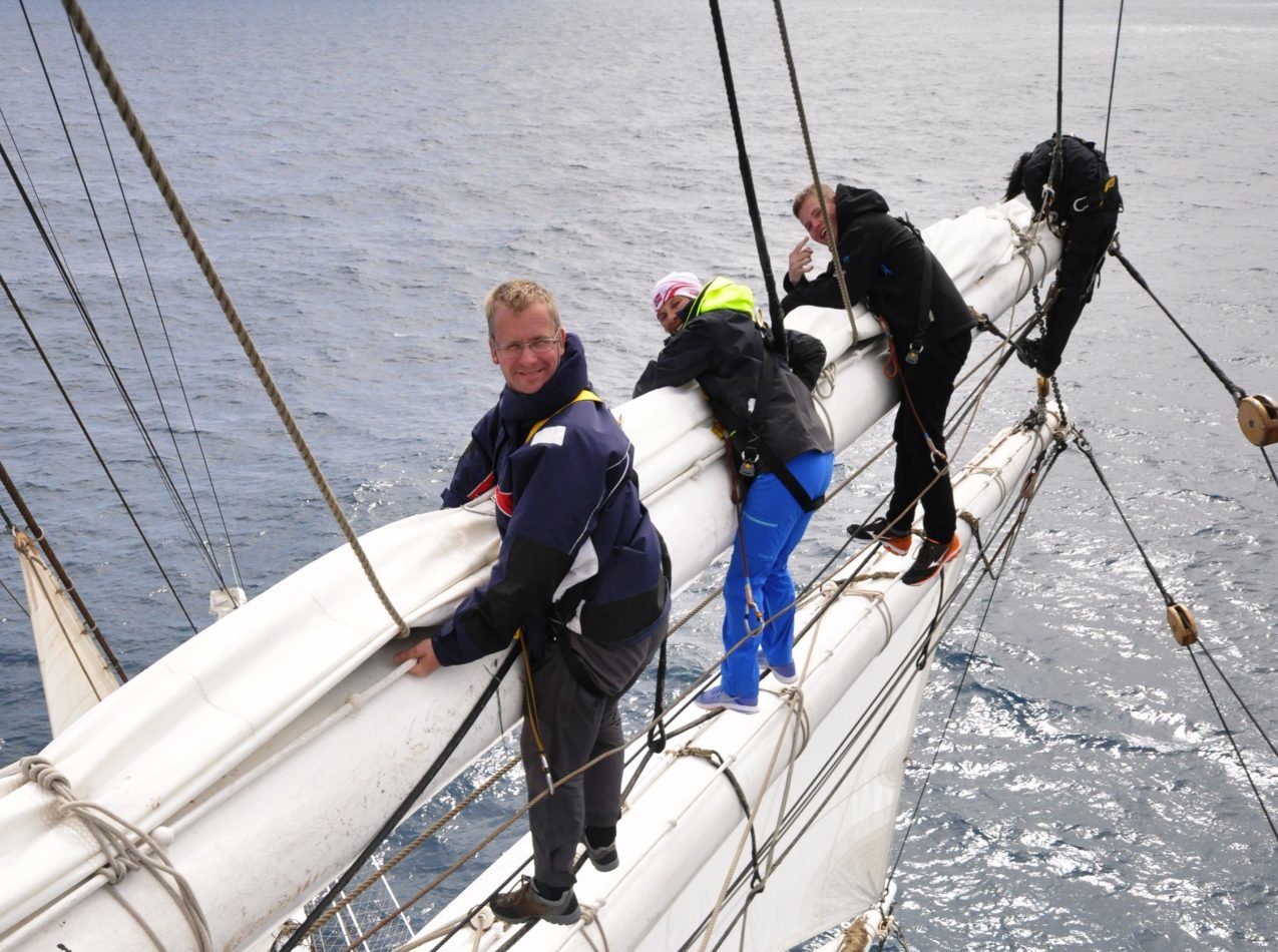 Climbing the rigging